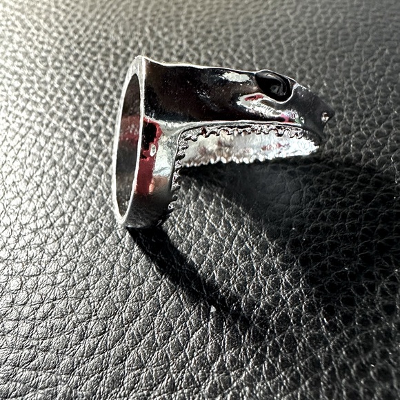 SHARK RING - UNISEX - Picture 4 of 7